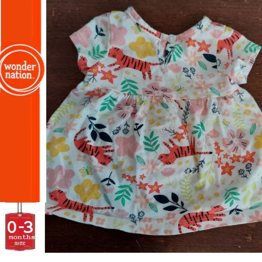 🎁 10/$25 -Tiger and flower shirt,  0- 3 months